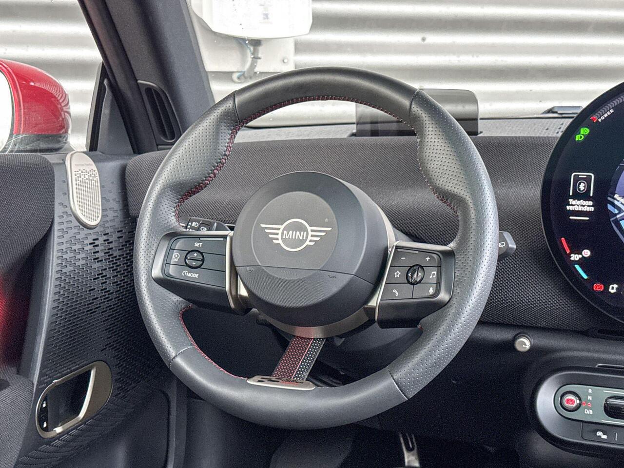 Mini Electric Cooper SE Classic XL 54.2 kWh JCW Trim Pakket / XL Pakket