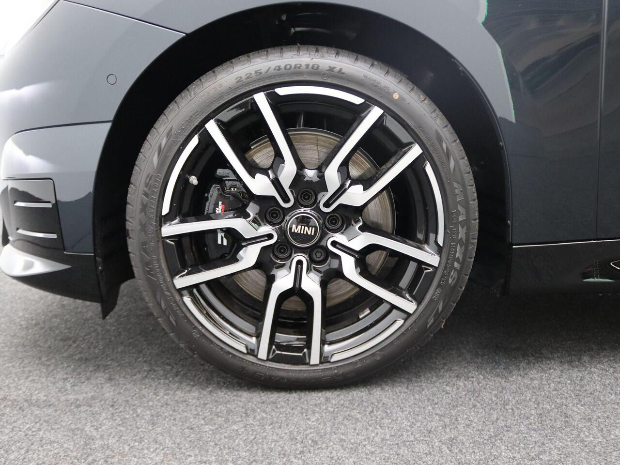 Mini Electric Cooper SE John Cooper Works Trim | XL pakket | Panoramadak | Sportstoelen | Harman Kardon