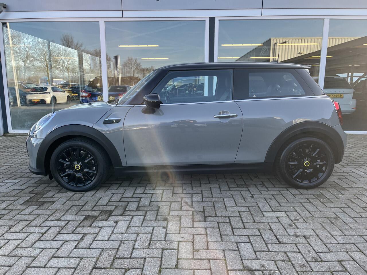 Mini Electric Mini / Led / Carplay / Clima / Lmv / Leer Business Edition 33 kWh