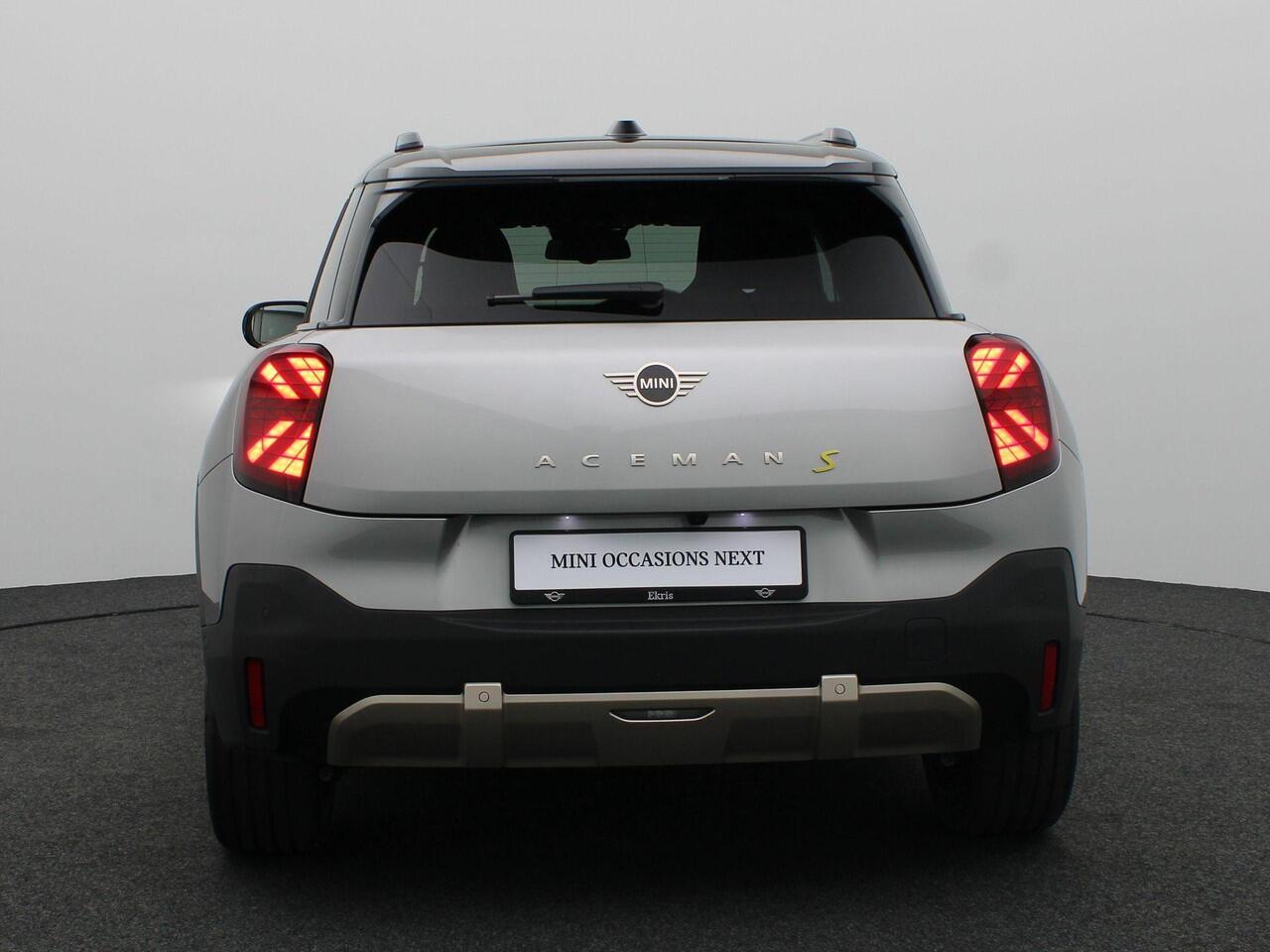 Mini Electric Aceman SE Favoured Trim + Package M + Glazen panoramadak + Parking Assistant + Driving Assistant + Comfort Access