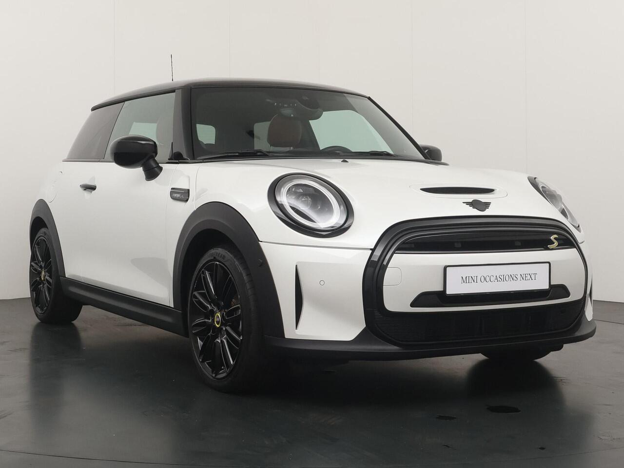 Mini Electric 3-deurs | Camden Edition | Achteruitrijcamera | Stoelverwarming | Panoramadak | Keyless Entry |