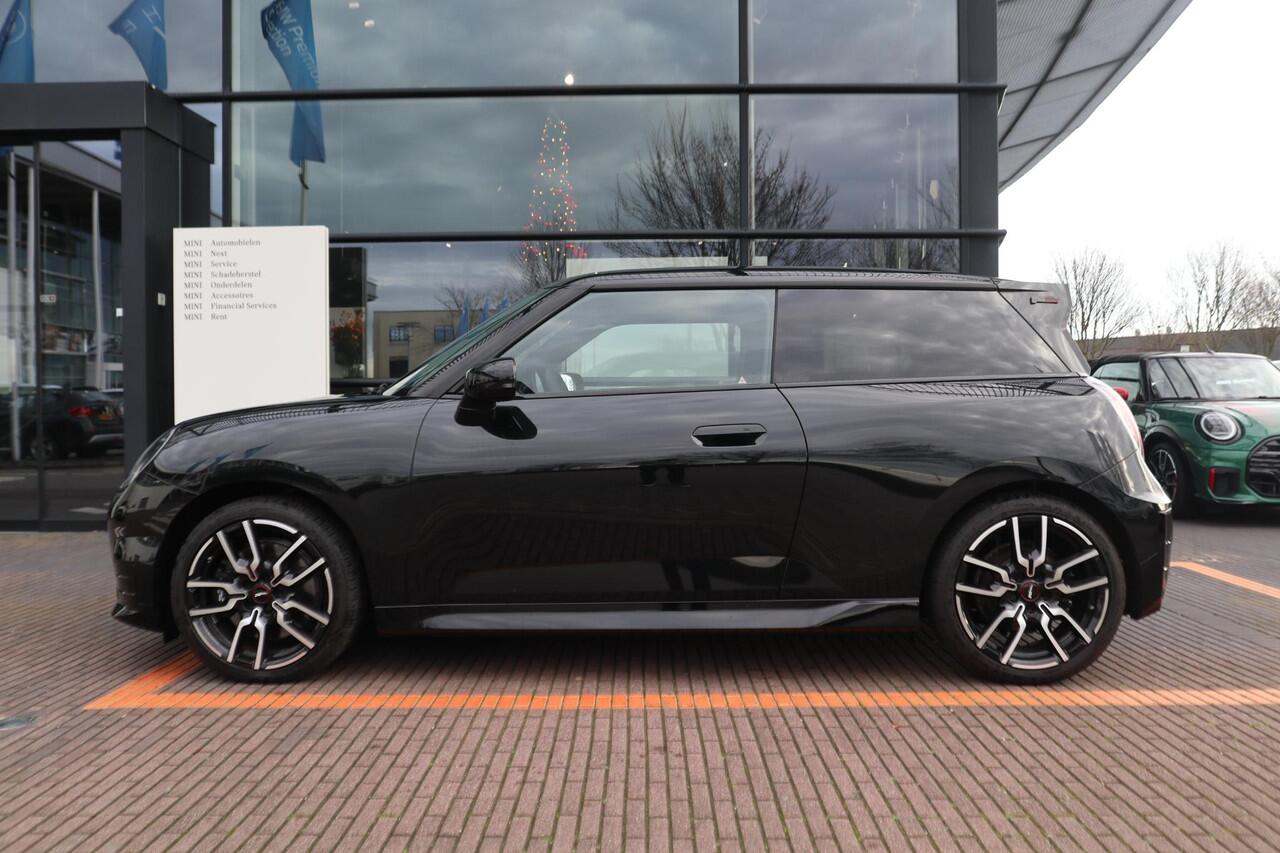 Mini Electric Cooper SE John Cooper Works | Stoel- en stuurverwarming | Comfort Access | Panorama Dak | Head-Up Display