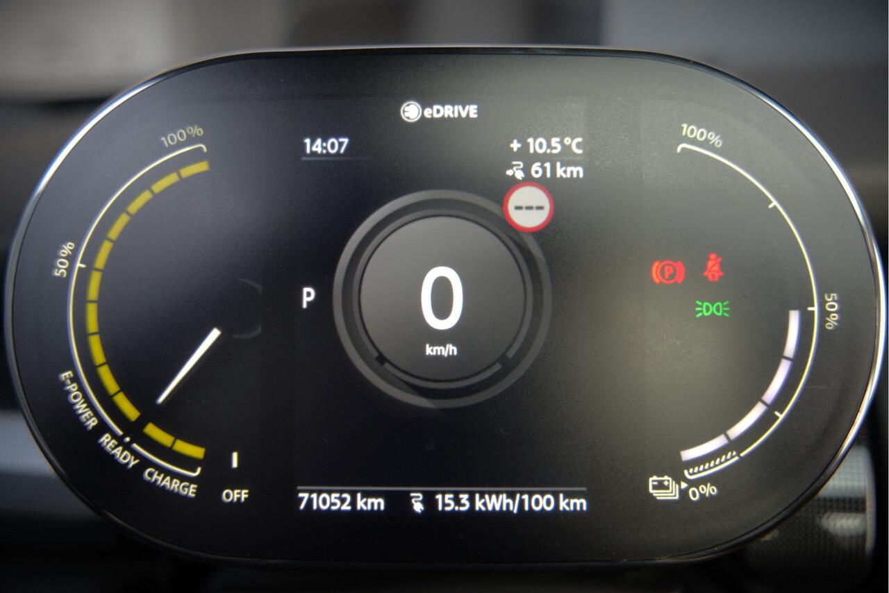 Mini Electric Mini Yours 33 kWh | Panoramadak | Harman Kardon | Head-Up Display | Union Jack | Stoelverwarming | Keyless | Apple Carplay | Navigatie | Camera | Parkeersensoren | Warmtepomp | Leer | Cruise Control | DAB |