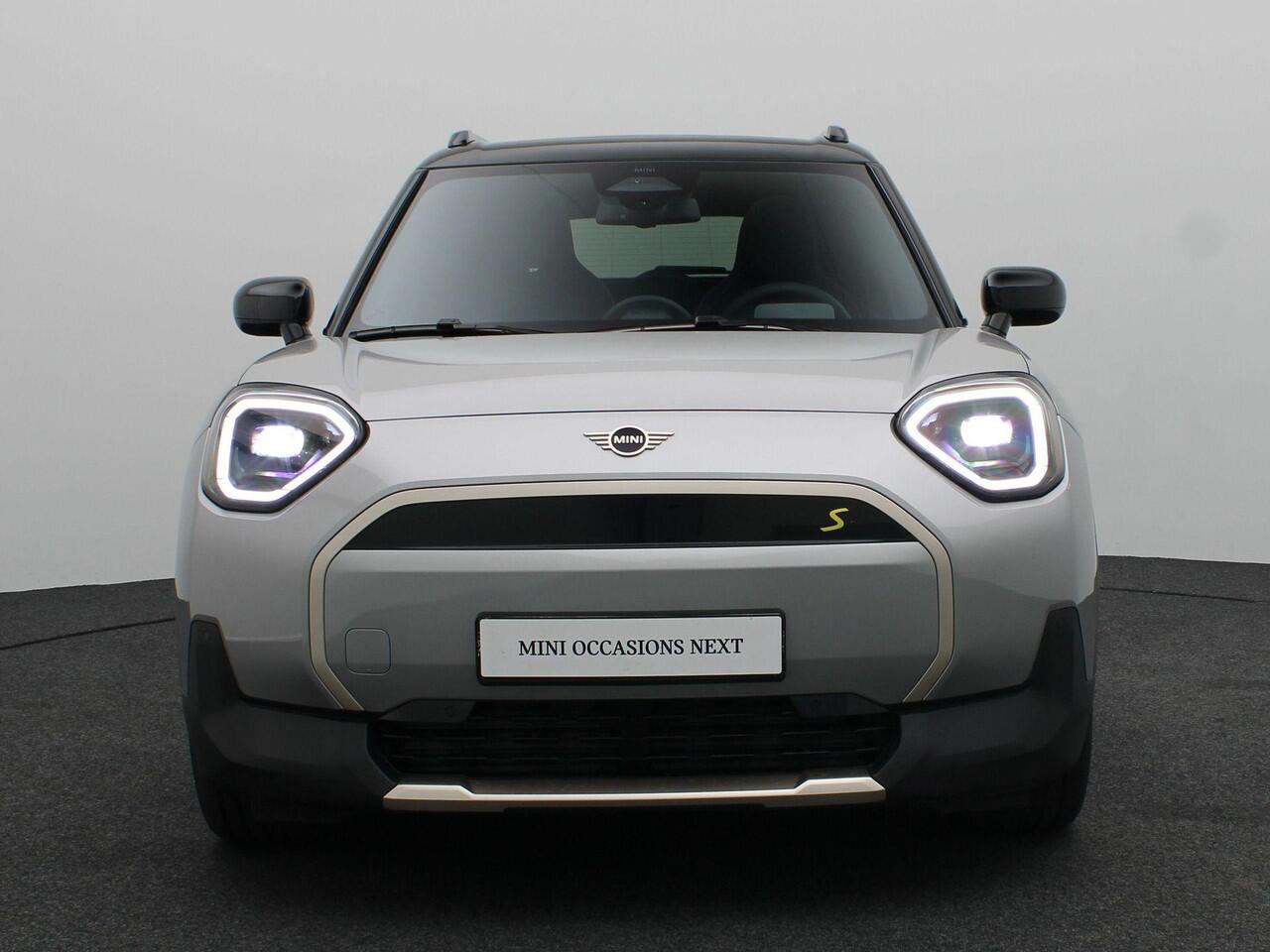 Mini Electric Aceman SE Favoured Trim + Package M + Glazen panoramadak + Parking Assistant + Driving Assistant + Comfort Access