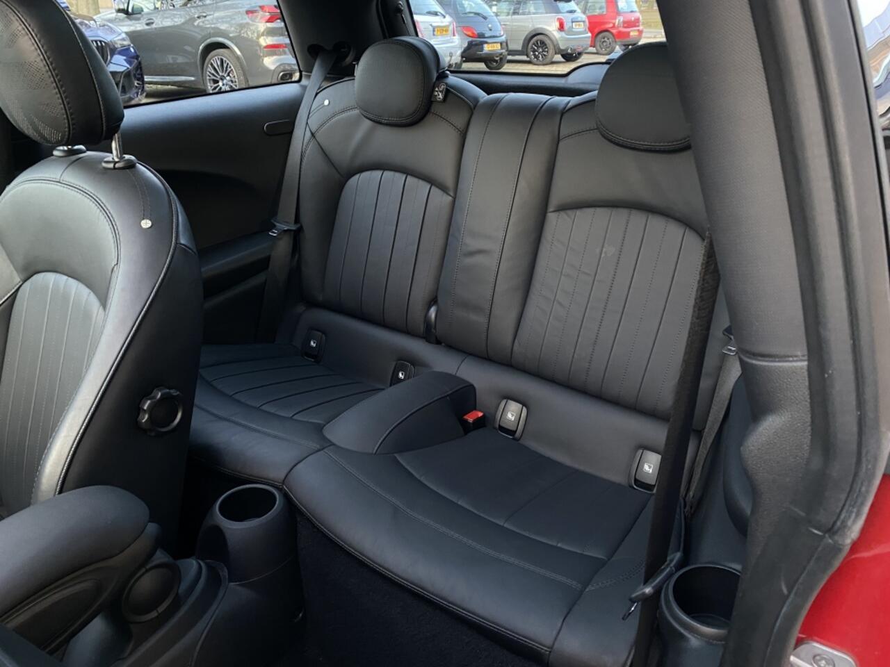 Mini Electric Mini Yours 33 kWh | Pano | H/K | Sfeer | HuD | Virtual | Camera | Car