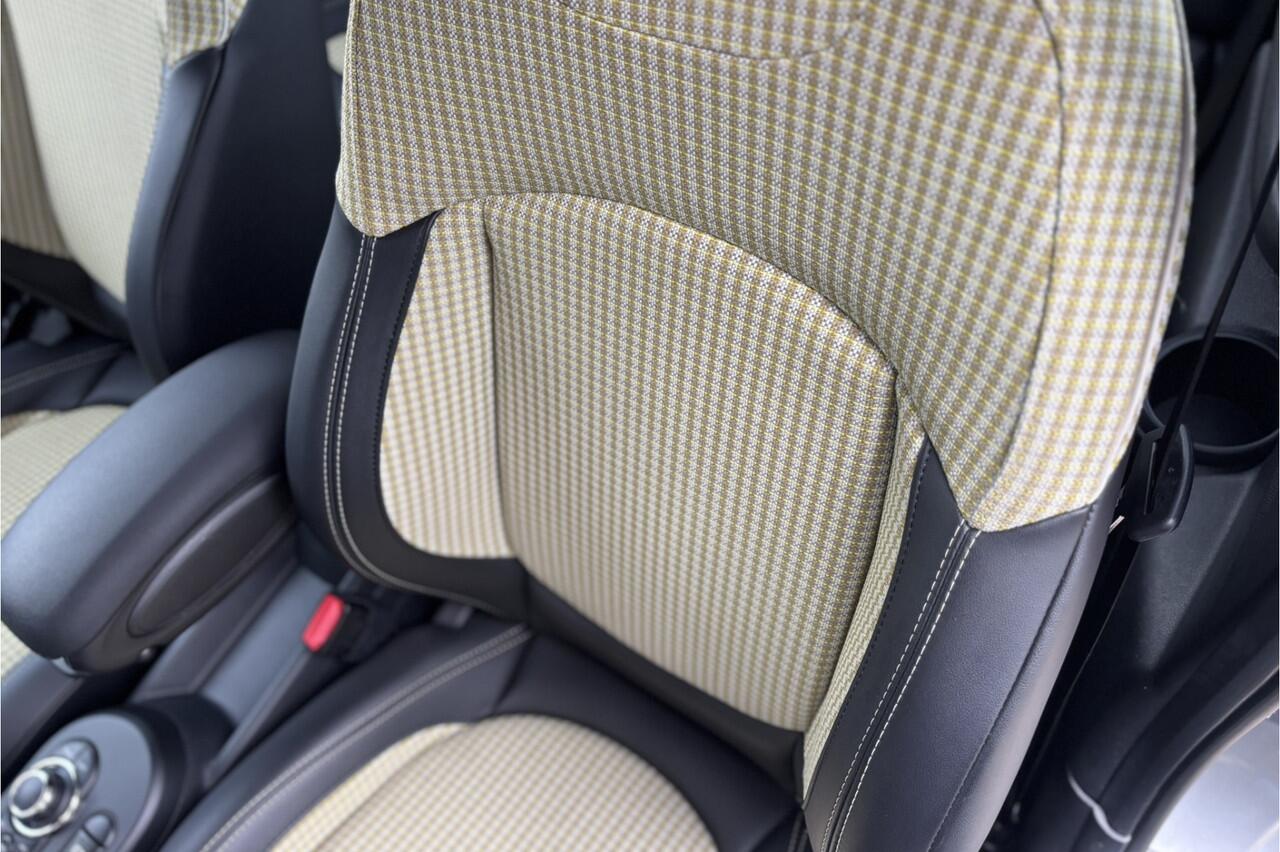 Mini Electric Cooper SE 33 kWh | Camera | Unieke bekleding | Stoelverwarming | LED