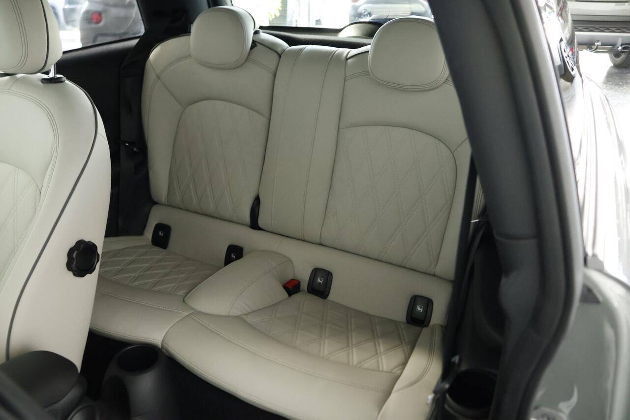 Mini Electric Mini MINI Electric Collection 33 kWh / Licht Leder / Navi / CarPlay / LED