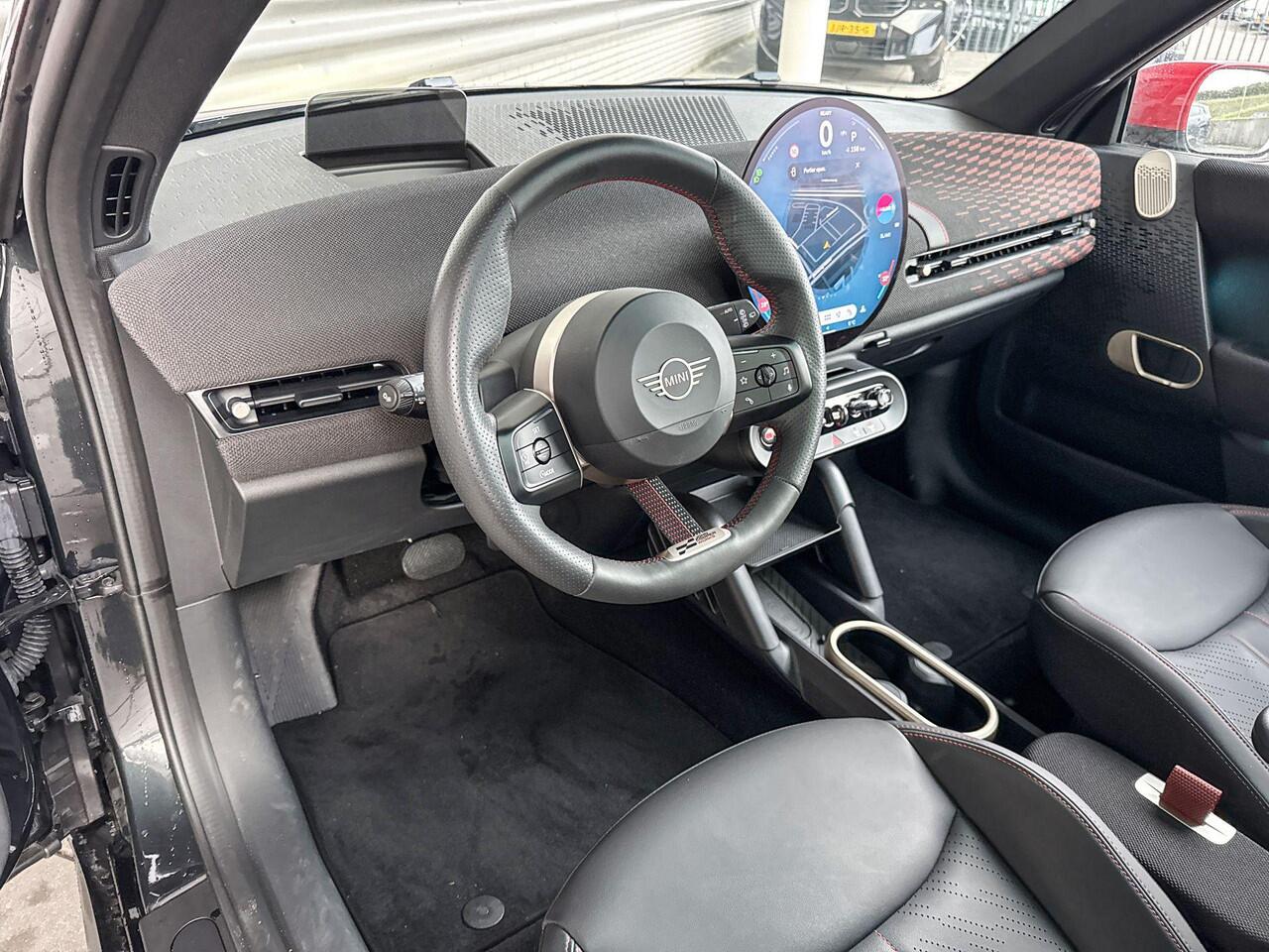 Mini Electric Cooper SE Classic XL 54.2 kWh JCW Trim Pakket / XL Pakket