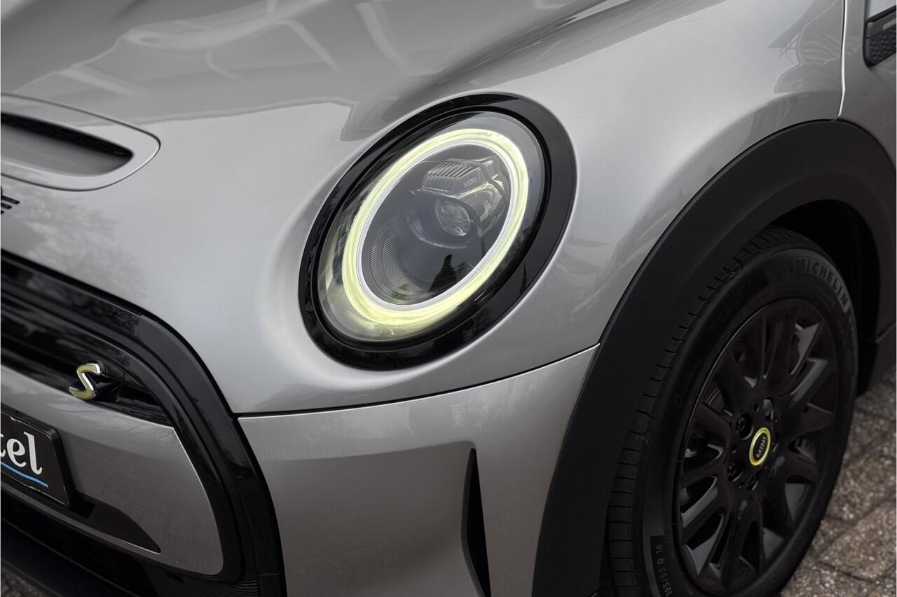 Mini Electric Cooper SE 33 kWh | Camera | Sportleder | Comfort Access | Stoelverwarming | LED