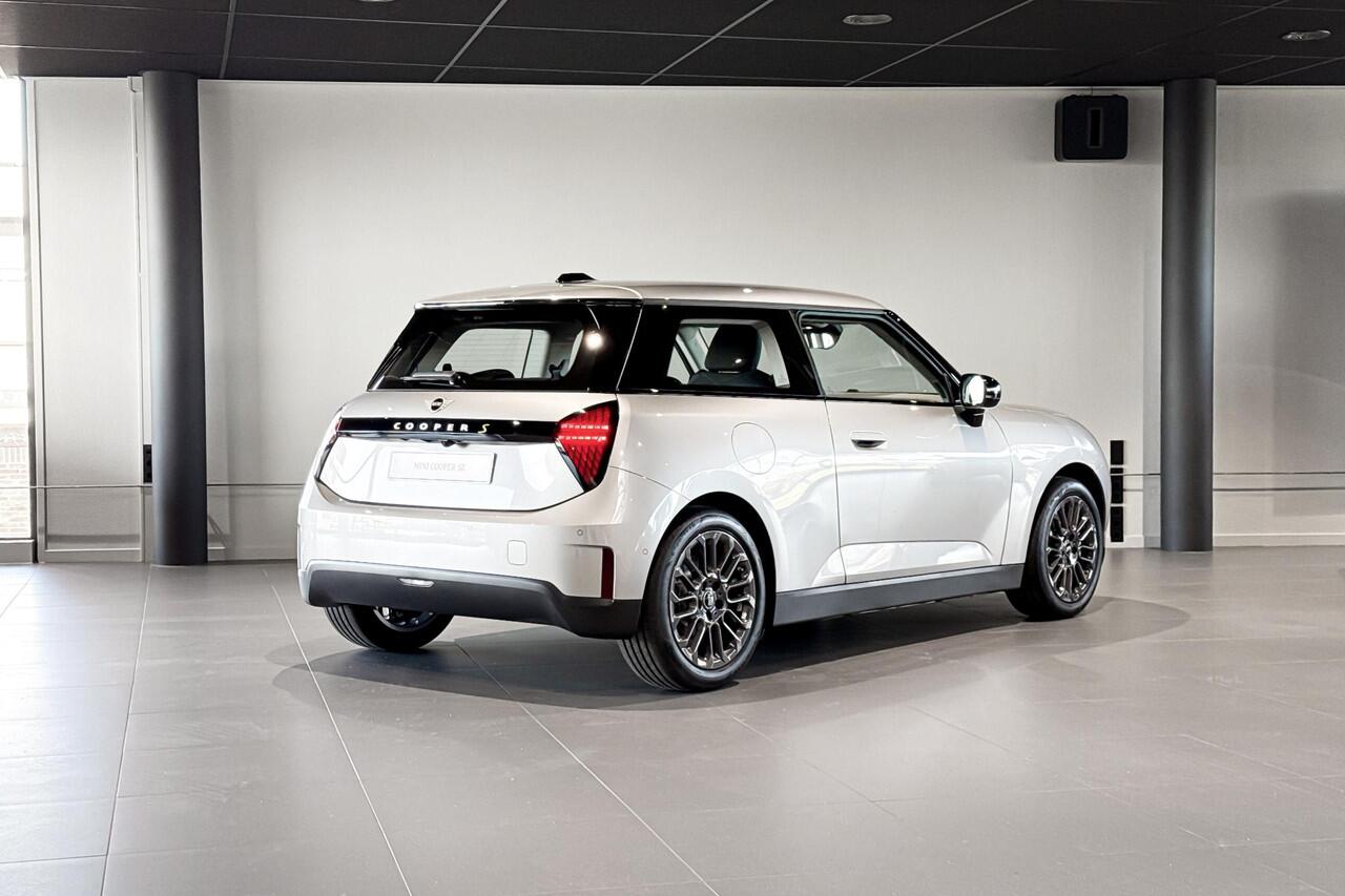 Mini Electric Cooper SE Essential 54.2 kWh