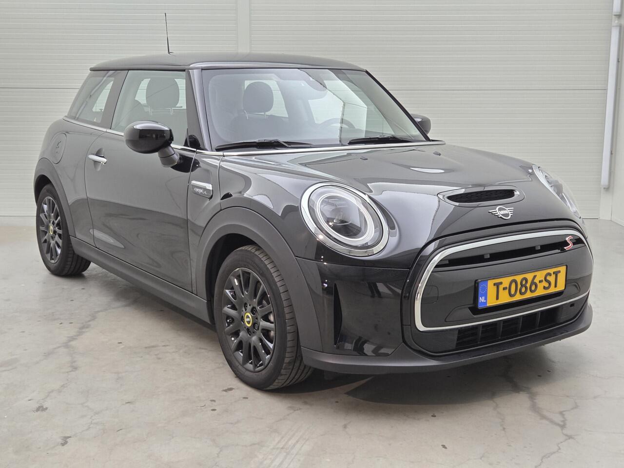 Mini Electric Mini Classic 33 kWh | Clima | Navi |*