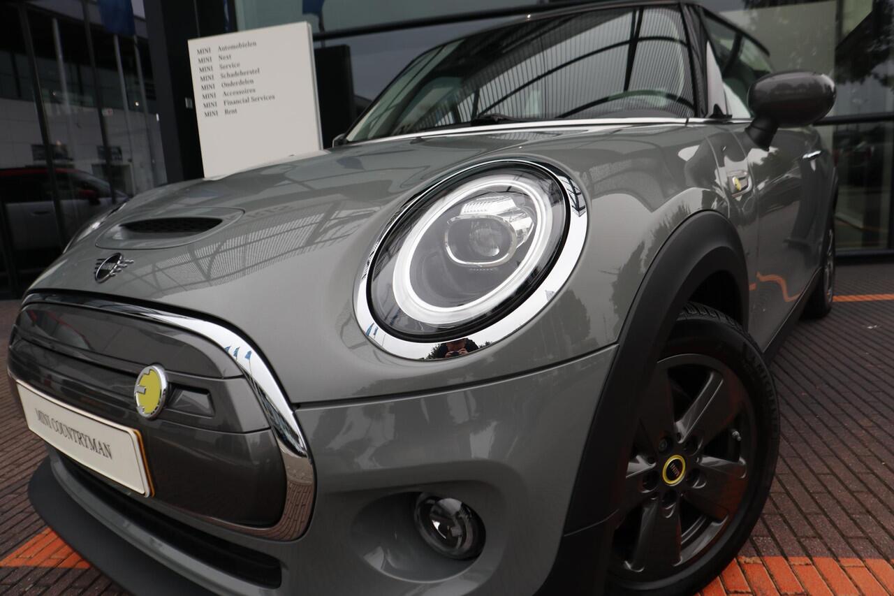 Mini Electric | LED | Navigatie | DAB