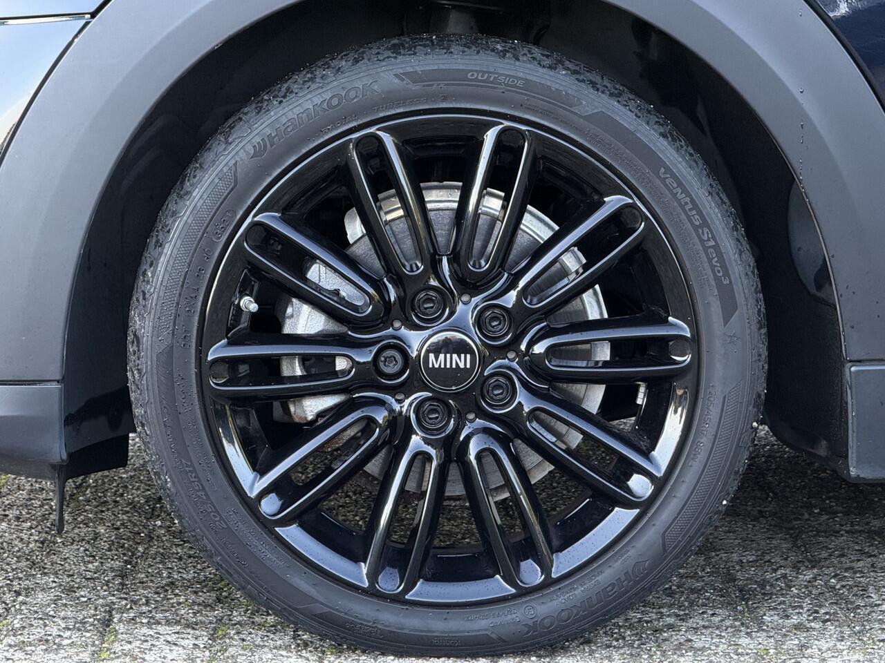 Mini Electric | Piano Black Pack | Sportstoel | Navi | Snellaad | 17" Jet Black | Getint Glas | PDC