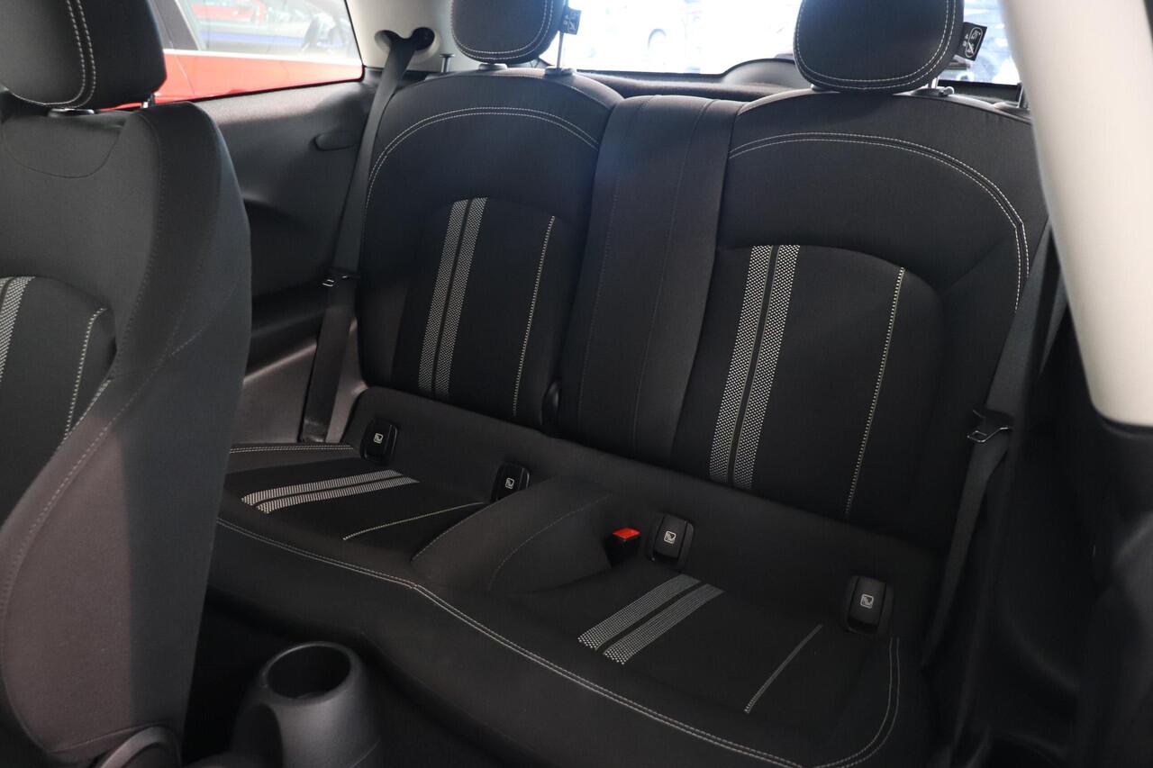 Mini Electric Mini Basic 33 kWh | Climate Control | Snellader | Cruise control | Bluetooth | LED koplampen | Navigatie | SoH 96,2% |