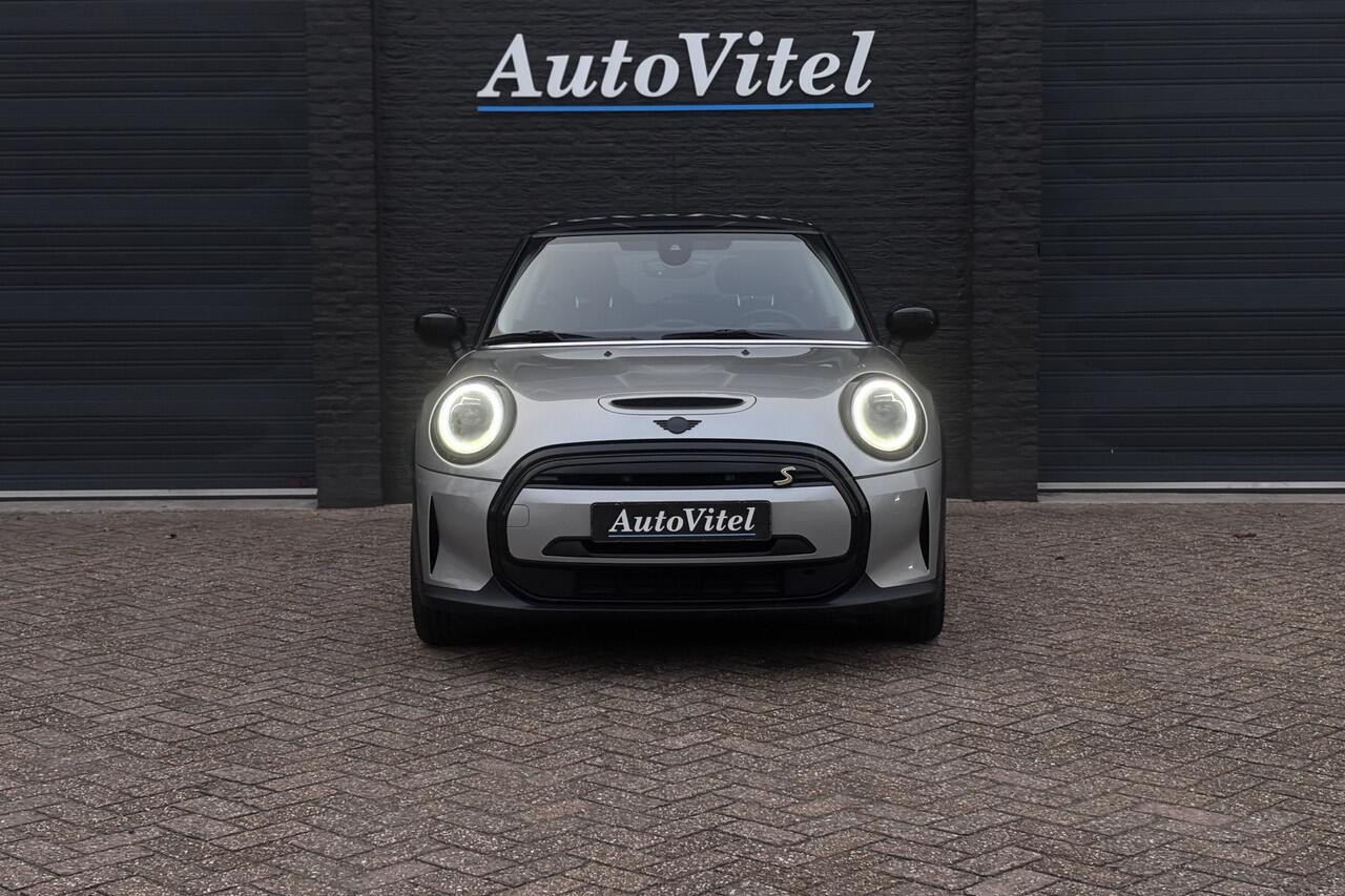 Mini Electric Cooper SE 33 kWh | Camera | Sportleder | Comfort Access | Stoelverwarming | LED