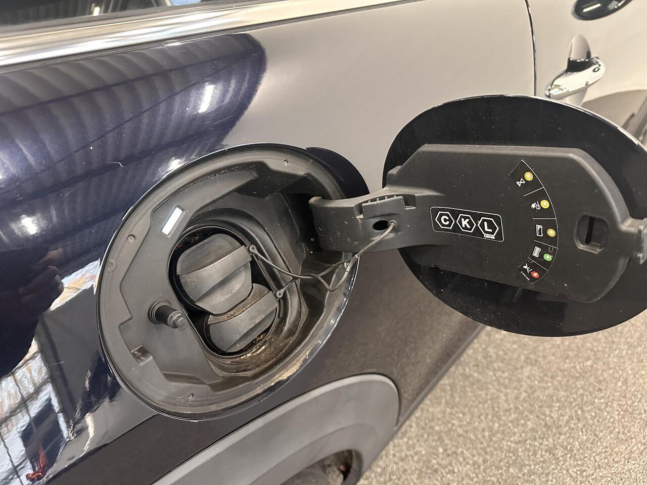 Mini Electric Mini Yours 33 kWh 136 pk Leder Harman/Kardon Navigatie Wireless Carplay Parkeersensoren VA Cruise Control Stoelverwarming Full Led Climate Control