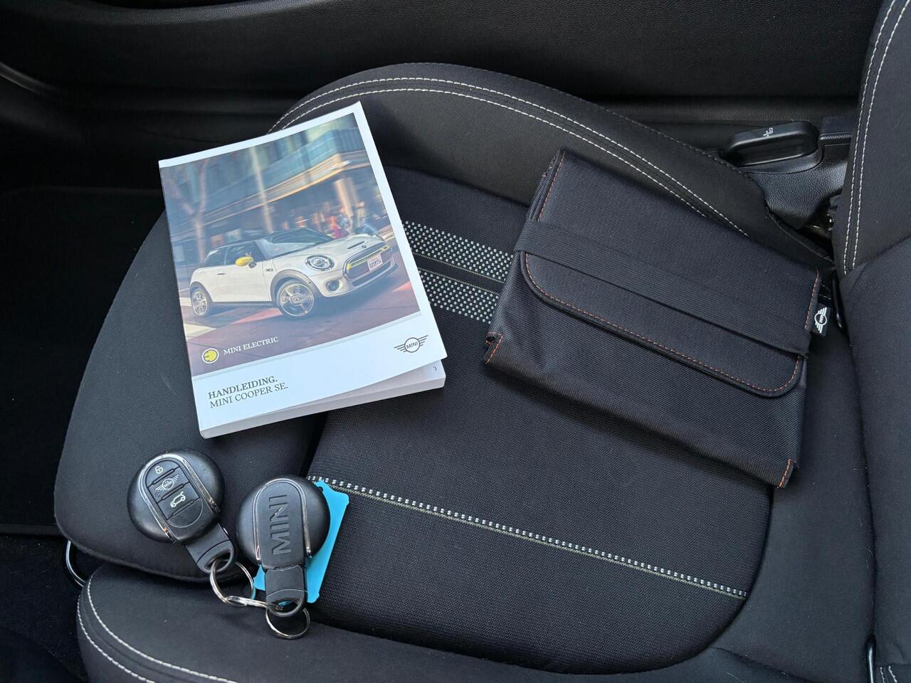 Mini Electric Mini 33 kWh | Navigatie | Parkeer sensoren |