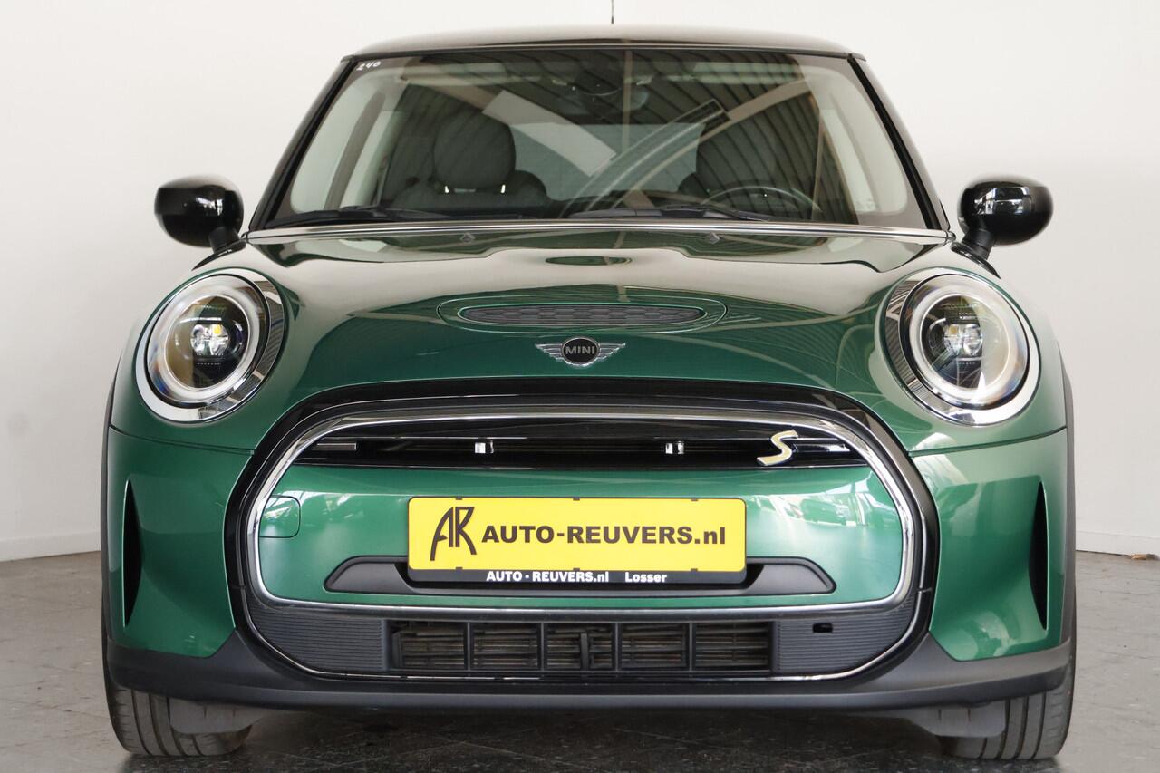 Mini Electric Cooper Collection 33 kWh / LED / Navi / CarPlay / Cruisecontrol