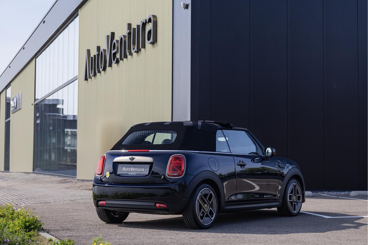 Mini Electric Mini Cabrio MINI Yours 33 kWh | Electrisch | Camera + Pdc l Adapt. Cruise l 1 of 999 l Harman Kardon