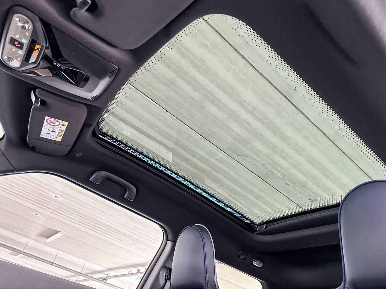 Mini Electric Cooper 3-deurs Cooper E Favoured L 40.7 kWh