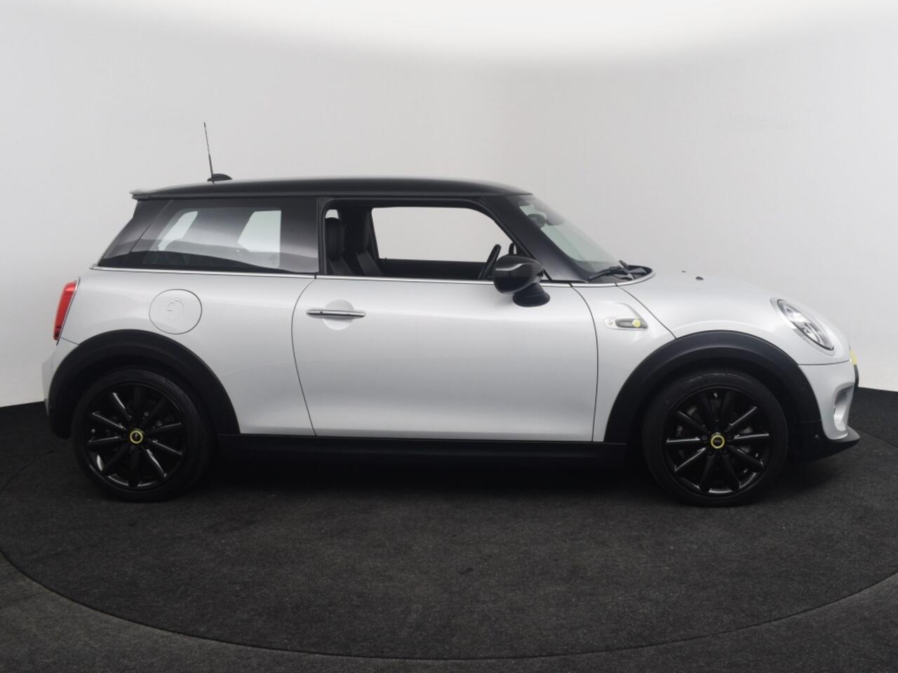 Mini Electric Mini Charged 33 kWh | Volledig Leder o Head-Up o Harman/Kardon o NAP