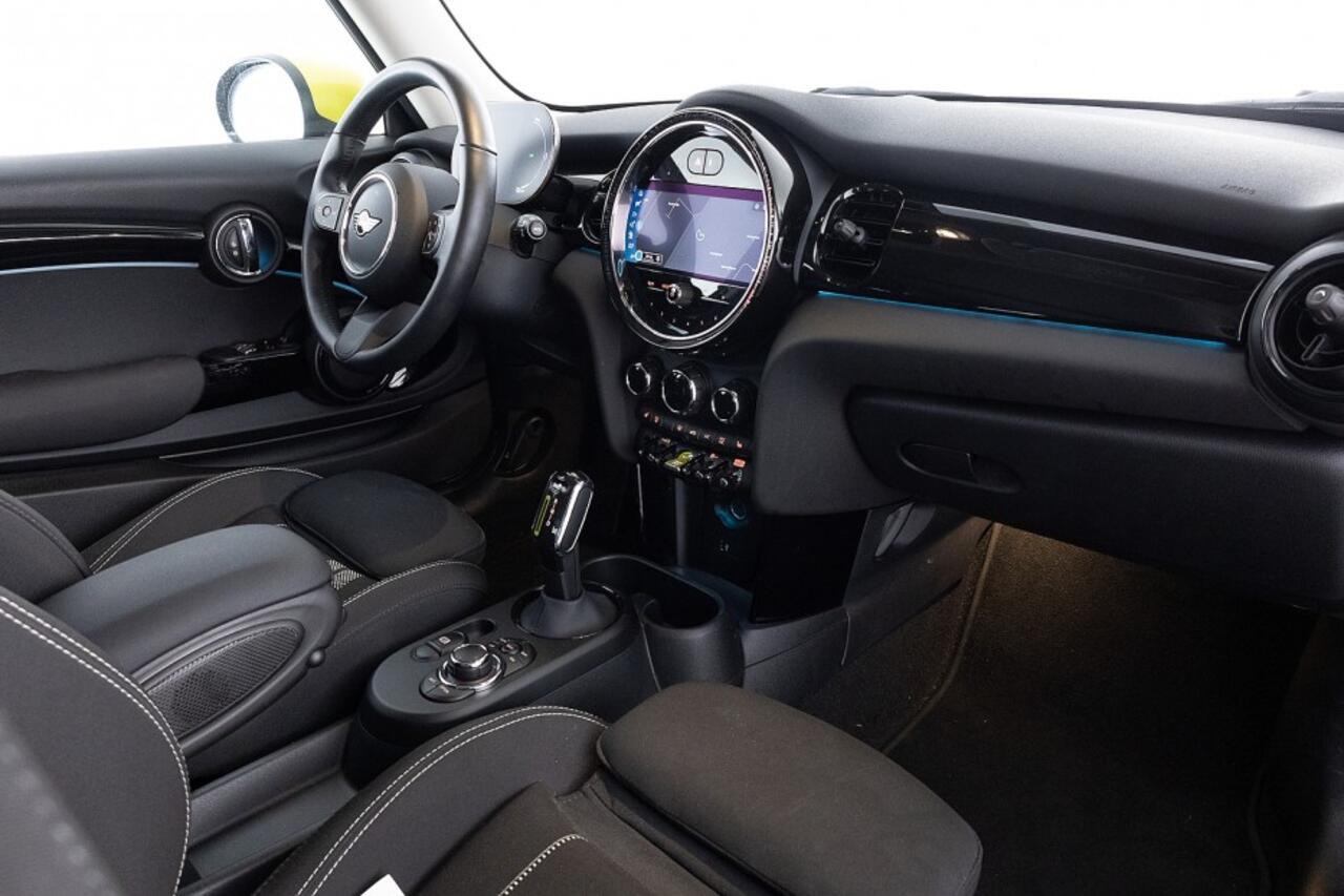 Mini Electric Mini Cooper SE 33 kWh | Sportstoelen | Full LED | NAVI | ECC | SOH 100%