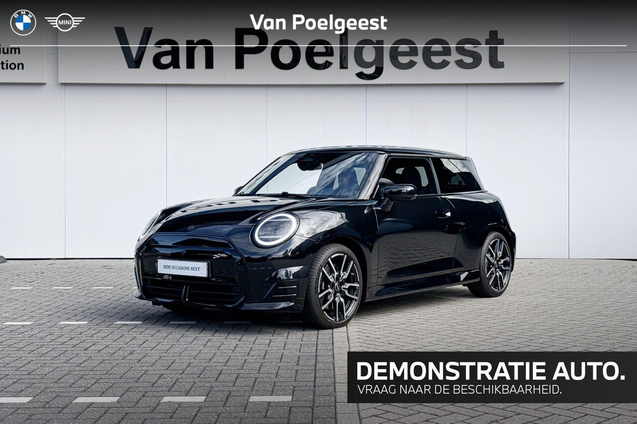 Mini Electric Cooper 3-deurs E John Cooper Works Pakket L | Comfort Acces | Harman Kardon | Stuurverwarming
