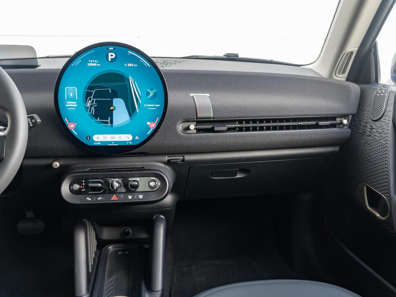 Mini Electric 3-Deurs Cooper SE Classic + M-Pakket + Glazen panoramadak + Stoelverwarming + Head-Up Display + LED-koplampen met uitgebreide functies