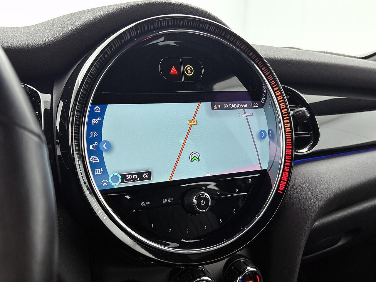 Mini Electric Mini S MINI Yours 135KW / 33 kWh Comfort plus / Driving Ass. / Leder / Navigatie / Pdc+Camera / Harman Kardon / 100% Elektrisch, 100% Stijlvol / Apk 05-2027