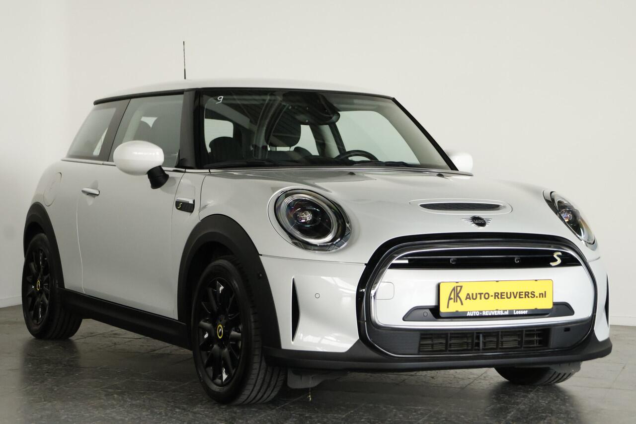 Mini Electric Mini Essential 33 kWh / Navi / CarPlay / ACC / Cam / LED