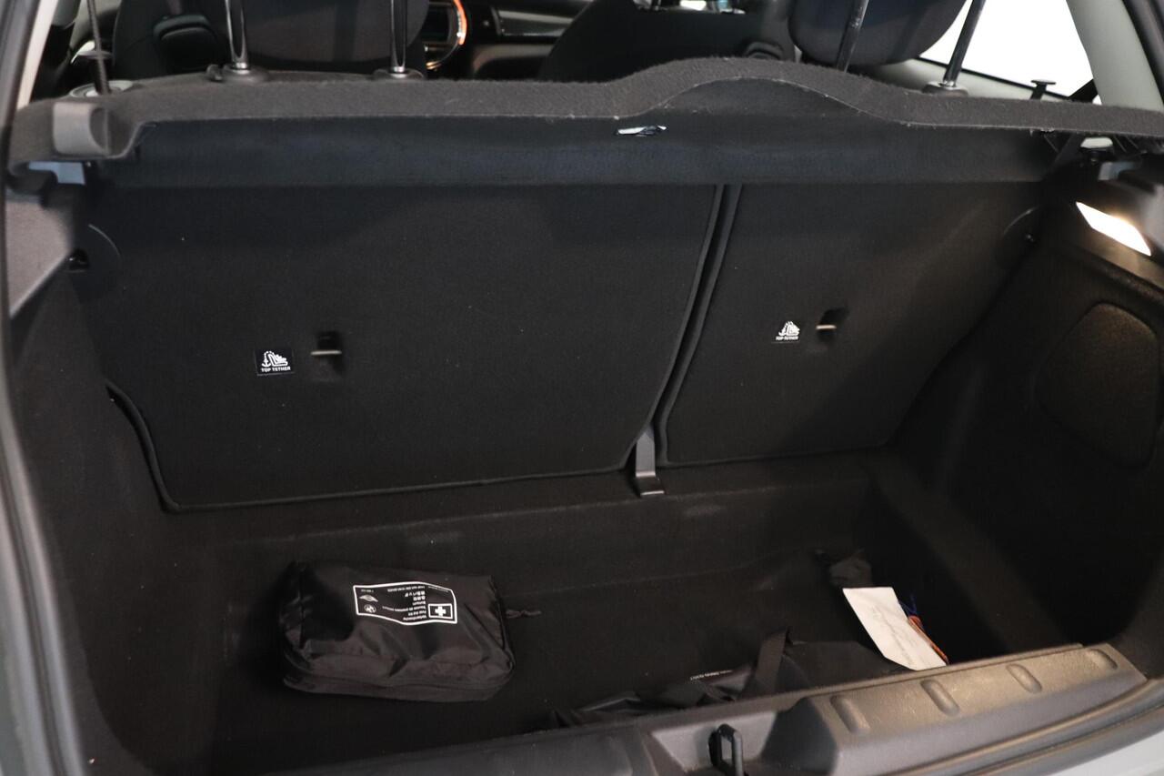 Mini Electric Mini Basic 33 kWh | Climate Control | Snellader | Cruise control | Bluetooth | LED koplampen | Navigatie | SoH 96,2% |