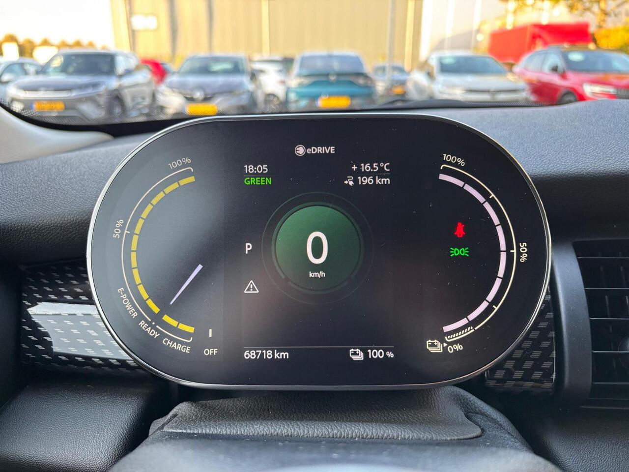 Mini Electric Mini 33 kWh | Navigatie | Parkeer sensoren |