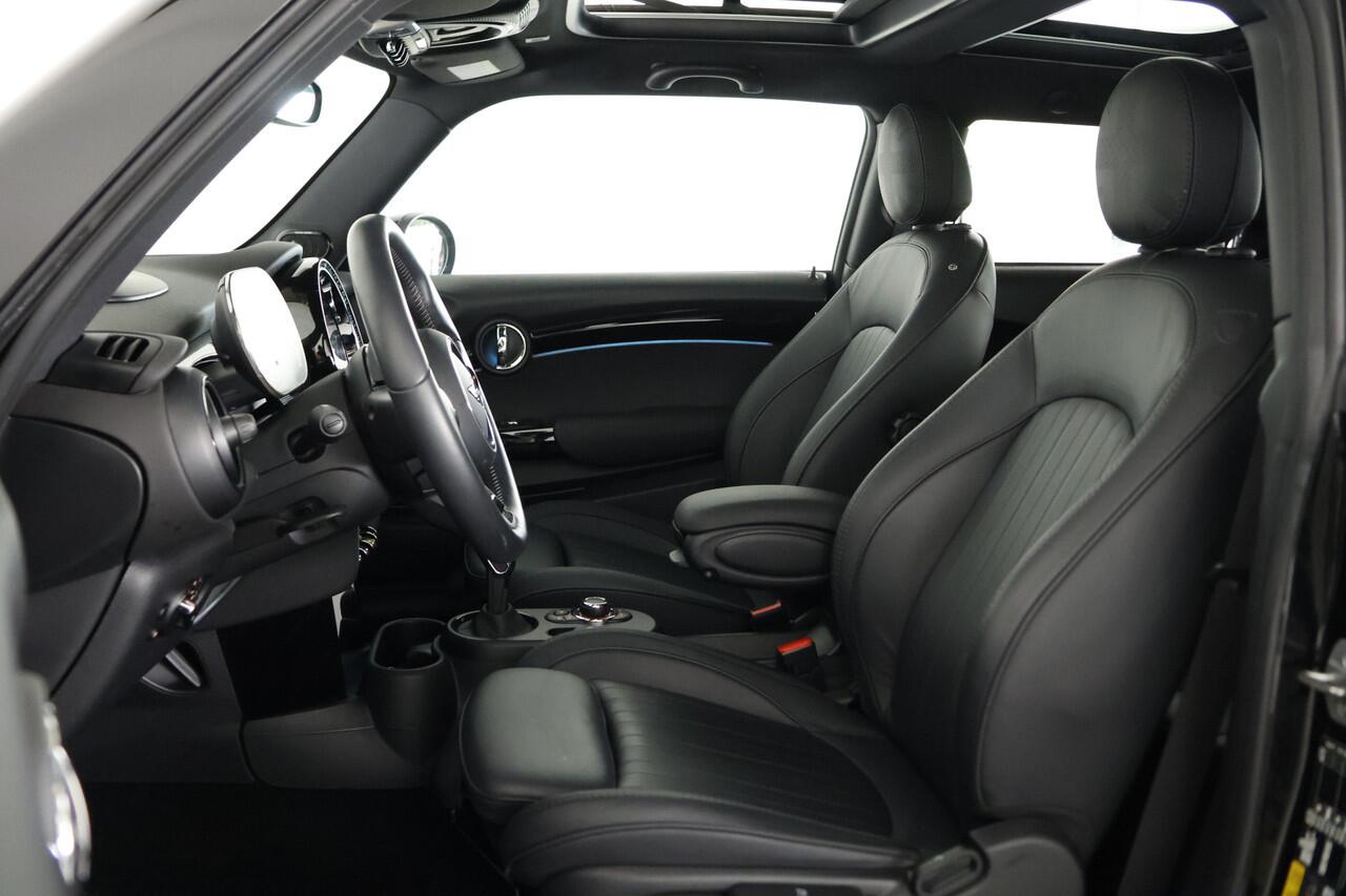 Mini Electric Cooper MINI Yours 33 kWh / LED / Opendak / Leder / HarmanKardon / HUD