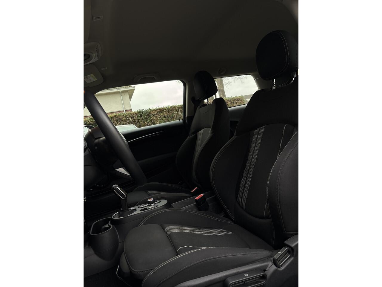 Mini Electric Mini Basic 33 kWh - Apple Carplay / Android auto - Cruise Control - PDC -