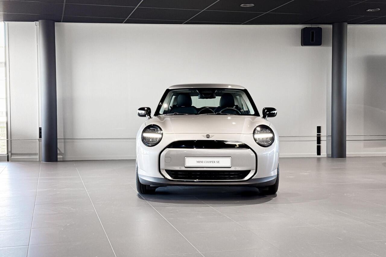 Mini Electric Cooper SE Essential 54.2 kWh