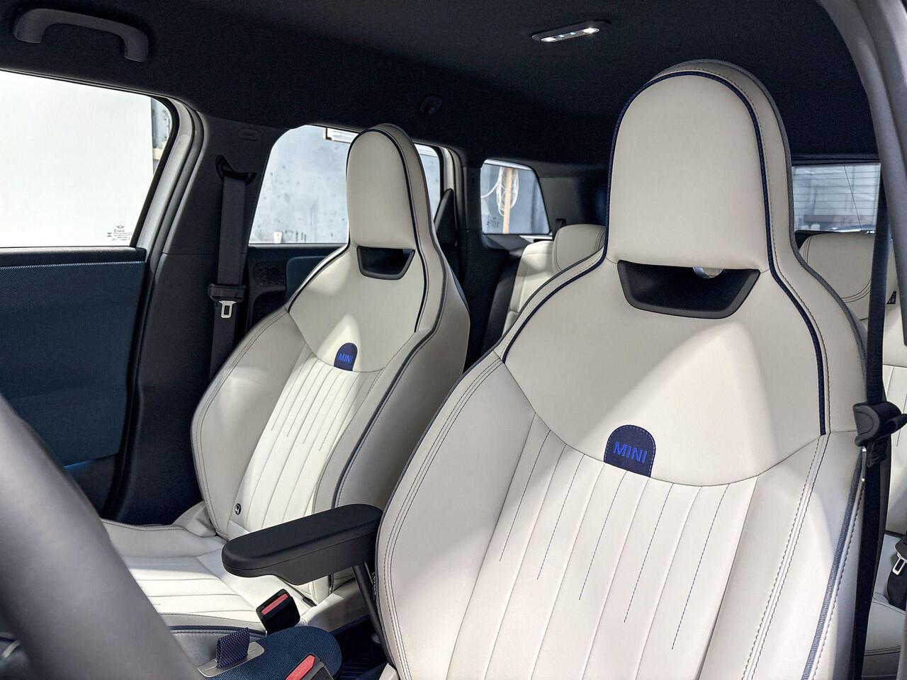 Mini Electric Aceman SE Favoured S Plus 54.2 kWh