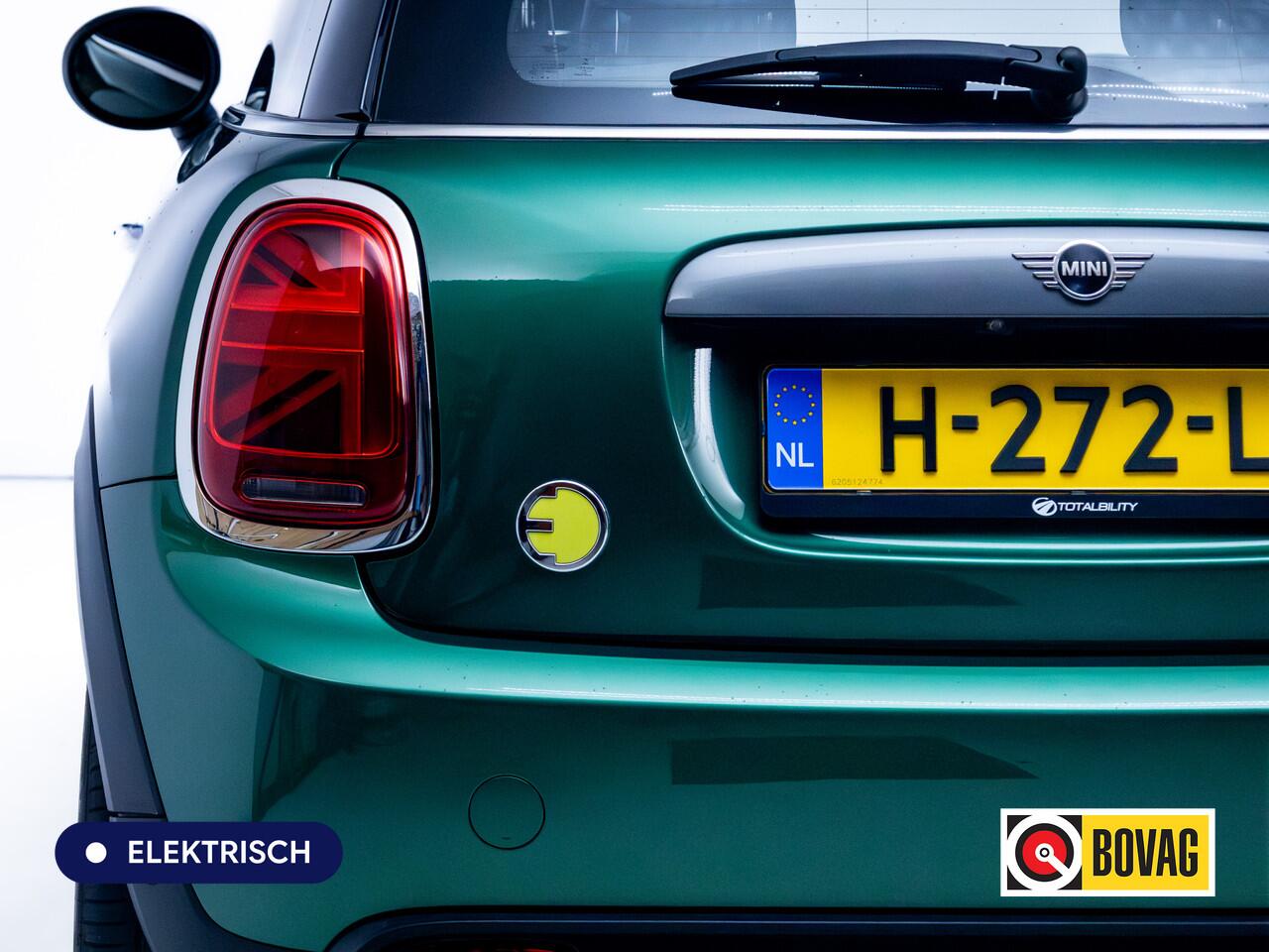 Mini Electric Mini Business 33 kWh | Airco | Led | Stoelverwarming | PDC Achter | Camera | Cruise control, Keyless, 17" Lichtmetalen velgen