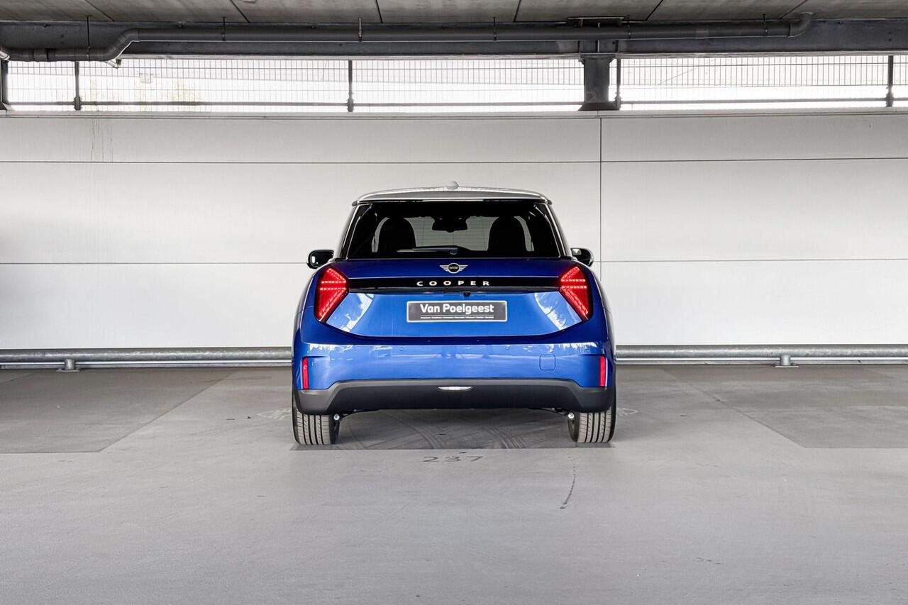 Mini Electric Cooper 3-deurs Cooper E Favoured L 40.7 kWh - Boost Deals