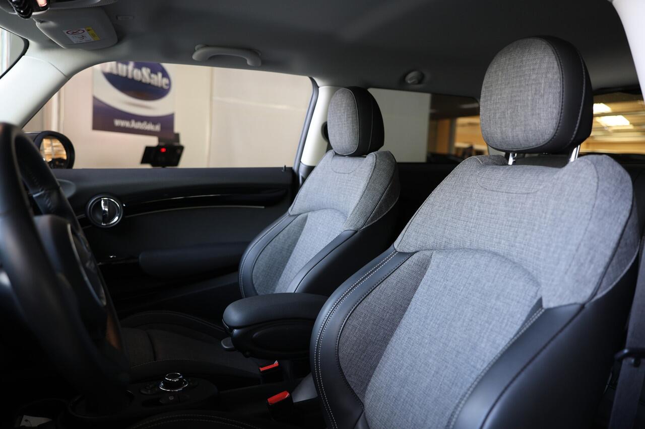 Mini Electric Business Edition 33 kWh slechts 12999 km !