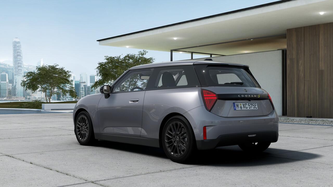 Mini Electric Cooper SE Essential 54.2 kWh SEAF | PL vanaf ¤414,- p/m | Snel rijden!