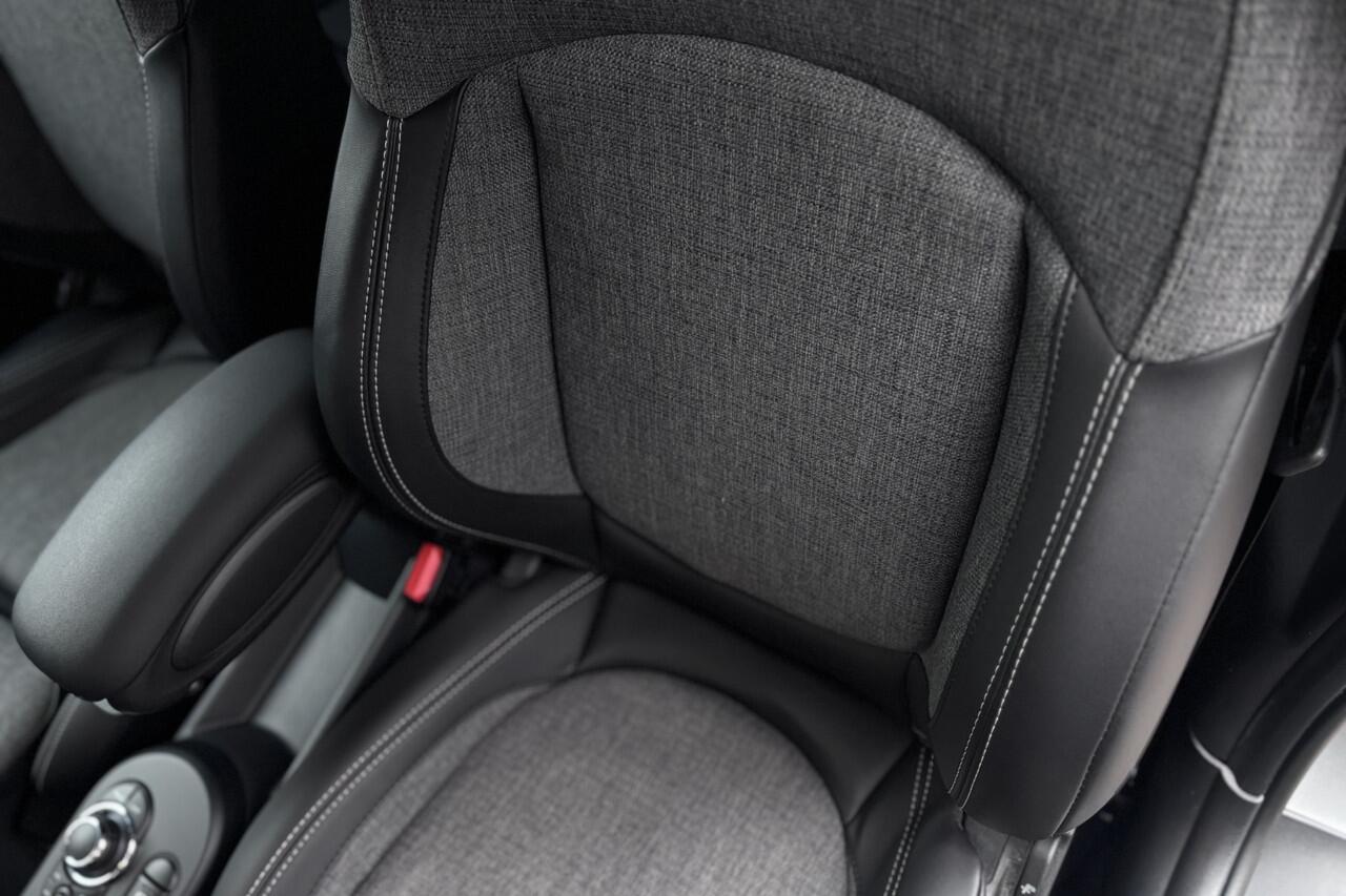 Mini Electric Cooper SE 33 kWh | Camera | Comfort Access | Stoelverwarming | LED