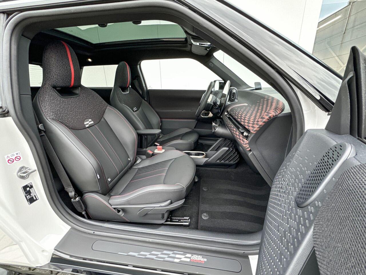 Mini Electric Cooper SE John Cooper Works M