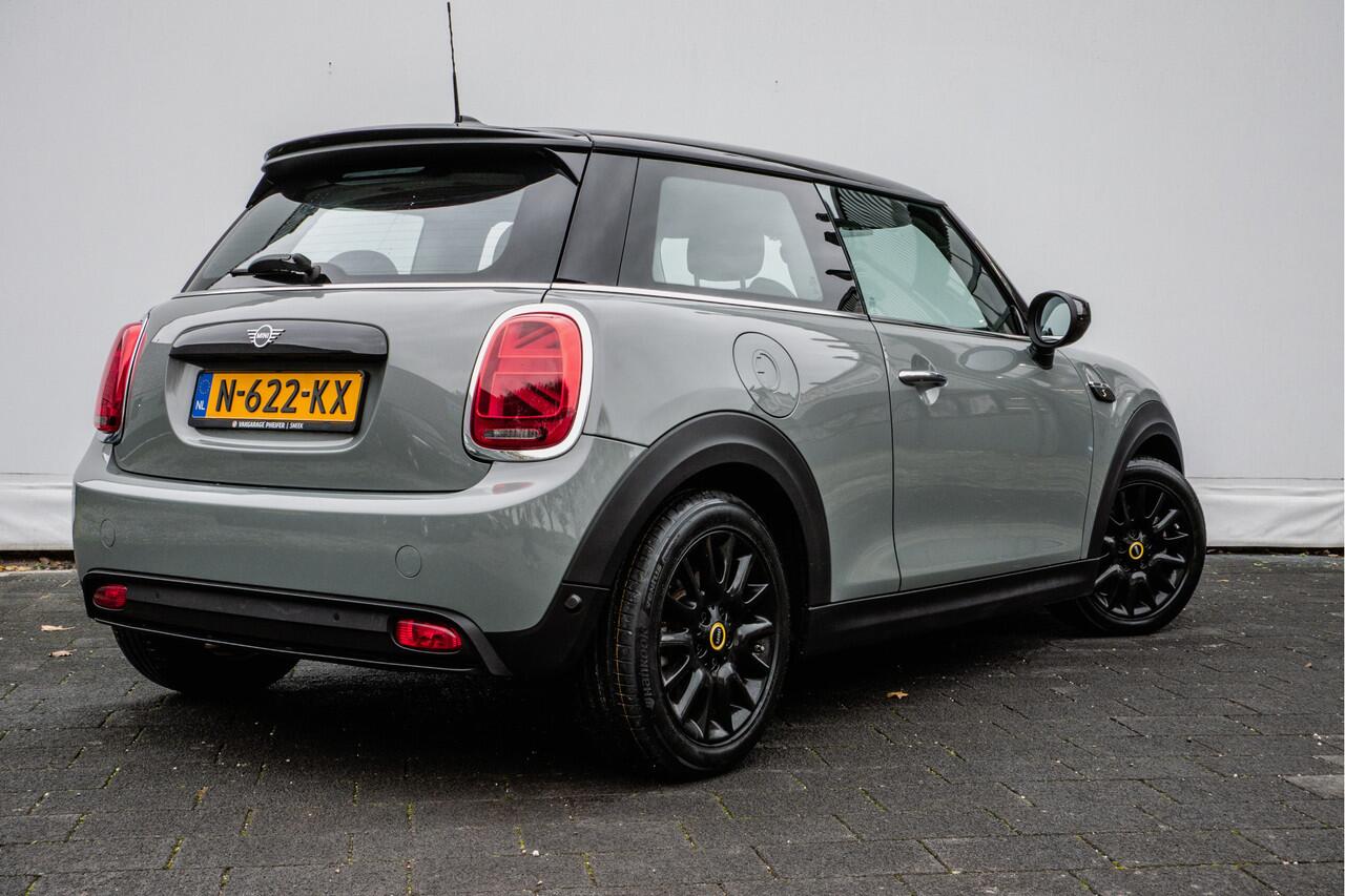 Mini Electric Mini Business Edition 33 kWh Sportstoelen/ Full led/ Half leer/ Navigatie/ Pdc/ Carplay