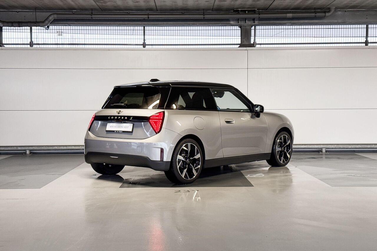 Mini Electric Cooper 3-deurs SE Favoured XL