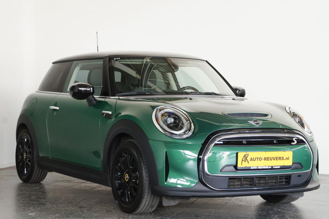 Mini Electric Cooper Collection 33 kWh / LED / Navi / CarPlay / Cruisecontrol