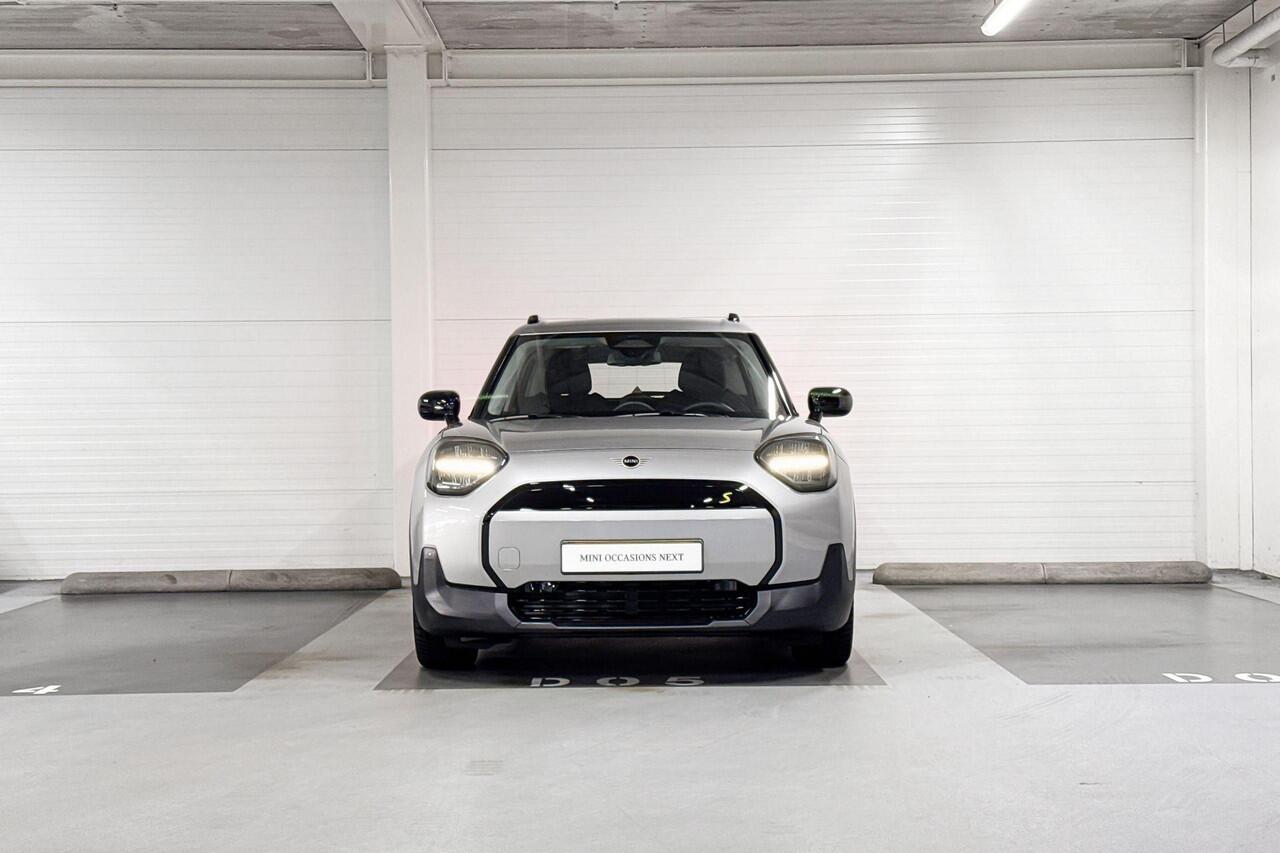 Mini Electric Aceman SE Essential | Achteruitrijcamera | Apple Carplay | Essential Trim