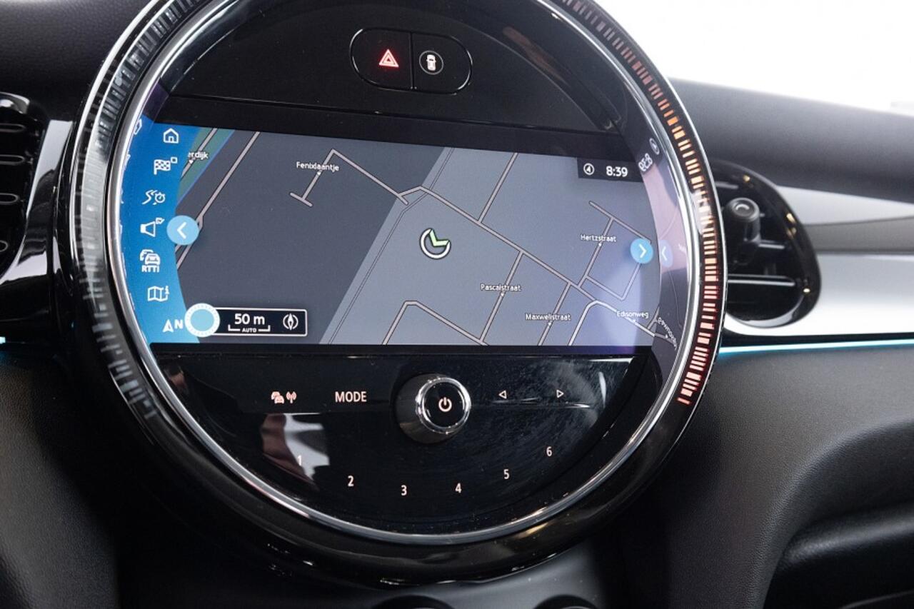 Mini Electric Mini Cooper SE 33 kWh | Sportstoelen | Full LED | NAVI | ECC | SOH 100%