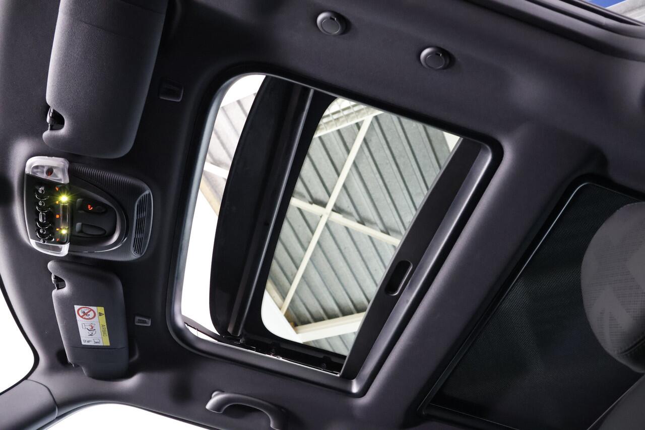 Mini Electric Cooper MINI Yours 33 kWh / LED / Opendak / Leder / HarmanKardon / HUD