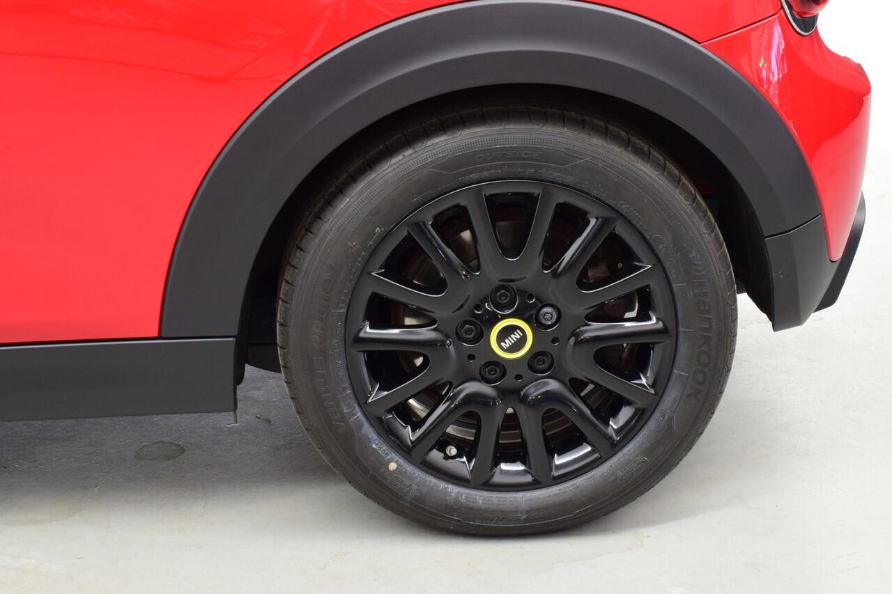 Mini Electric Cooper SE PANO Classic, Facelift m'22 schuifdak, Apple Carplay, Stoelverwarm, cruise c, bluetooth, Union Jack achterlichten,