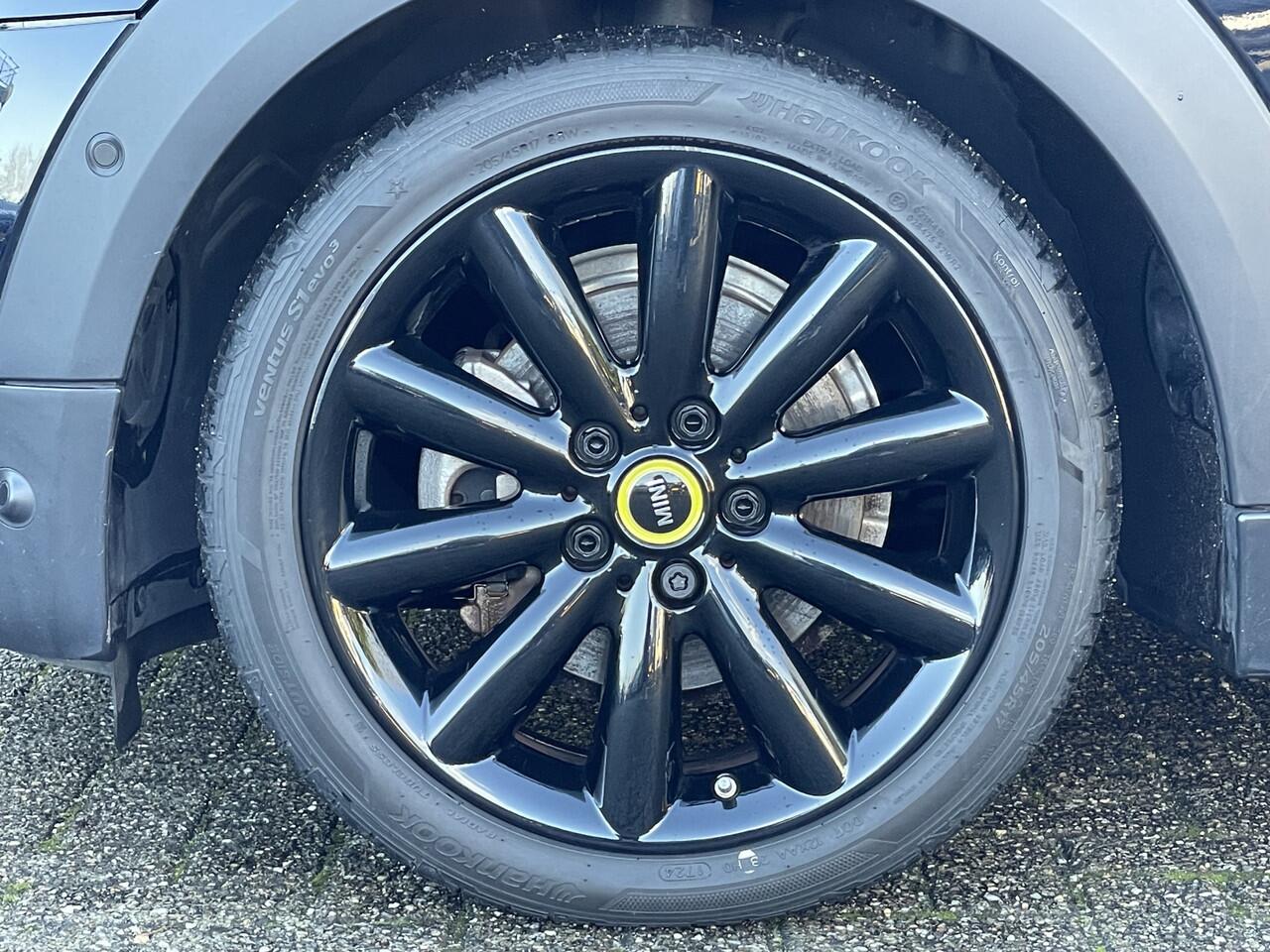 Mini Electric Yours | Leder | Harman/Kardon | Panorama | Comfort Acces | Navi XL | Driving Ass. | Adaptief Led